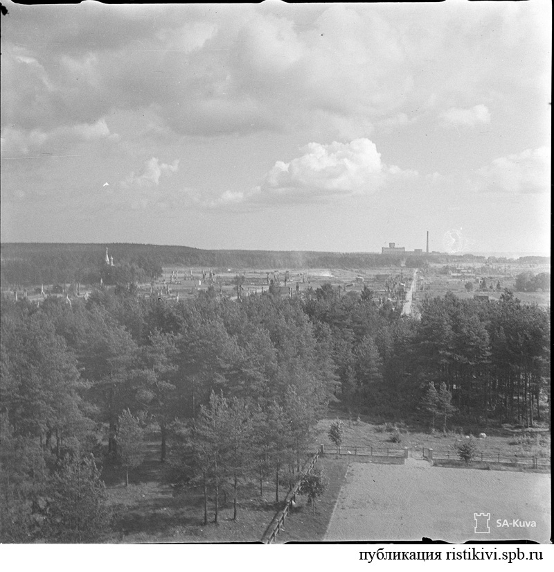   ,         [    ;     ] / Yleiskuvia Käkisalmesta valokuvattuna eri suuntiin Yhteiskoulun katolta