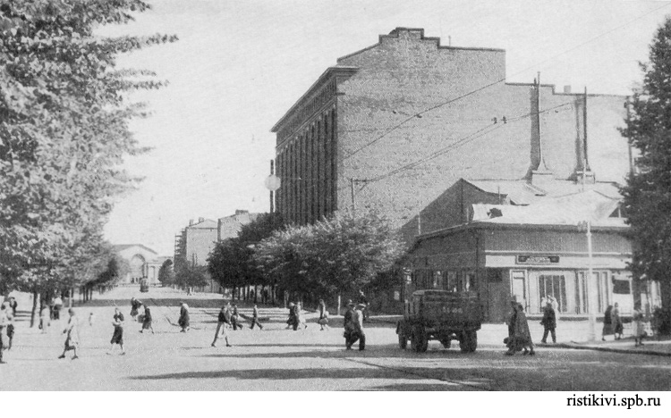 Бывшее здание издательства Карьяла в 1954 году Бывшее здание издательства Карьяла в 1954 году
