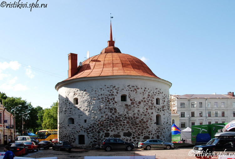   / Pyöreä torni
